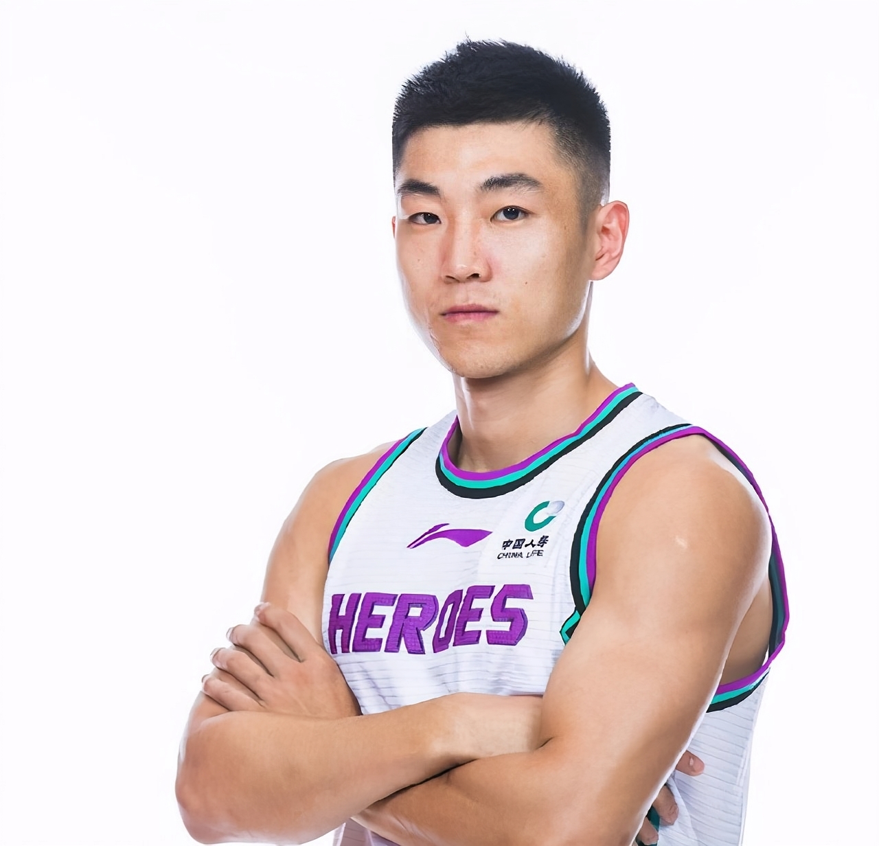 CBA选手发挥出色,荣膺最佳MVP CBA选手发挥出色,荣膺最佳MVP