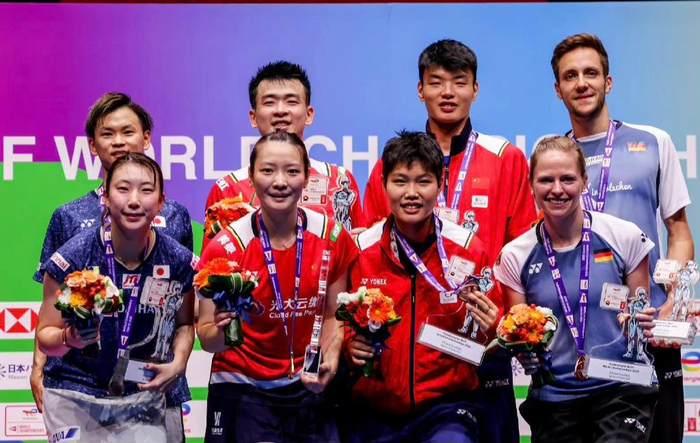 关于中国队力克日本队，黄鸭组合关键制胜的信息