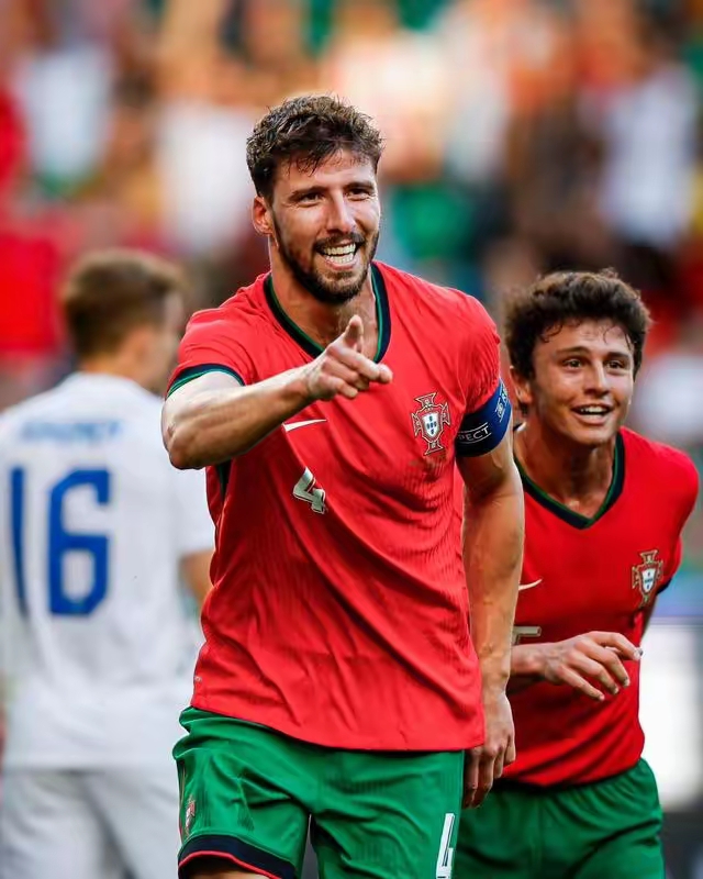 葡萄牙队完胜奥地利队，张本智和状态火热