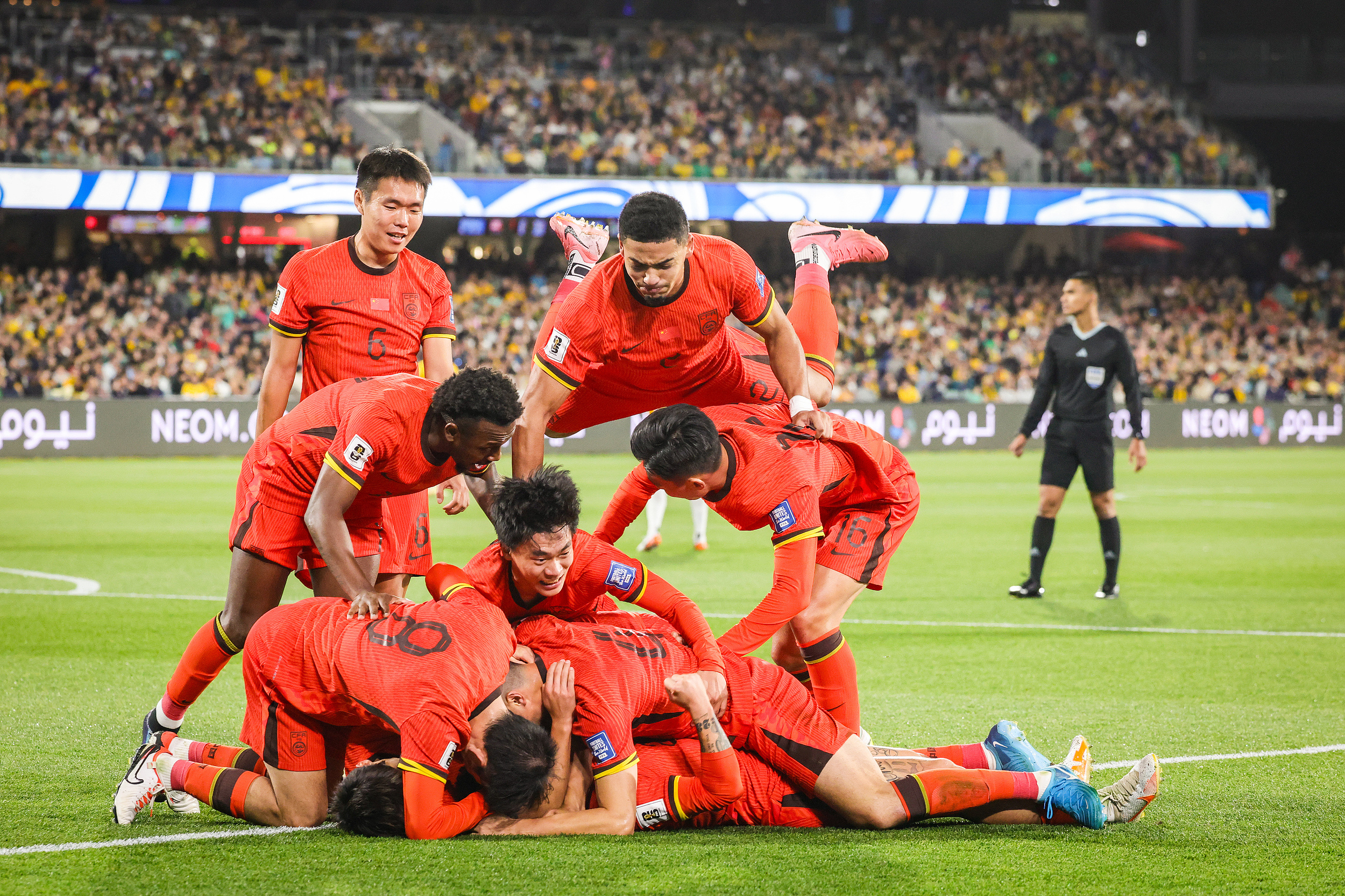 葡萄牙队完胜德国队,林高远点燃赛场 葡萄牙队完胜德国队,林高远点燃赛场