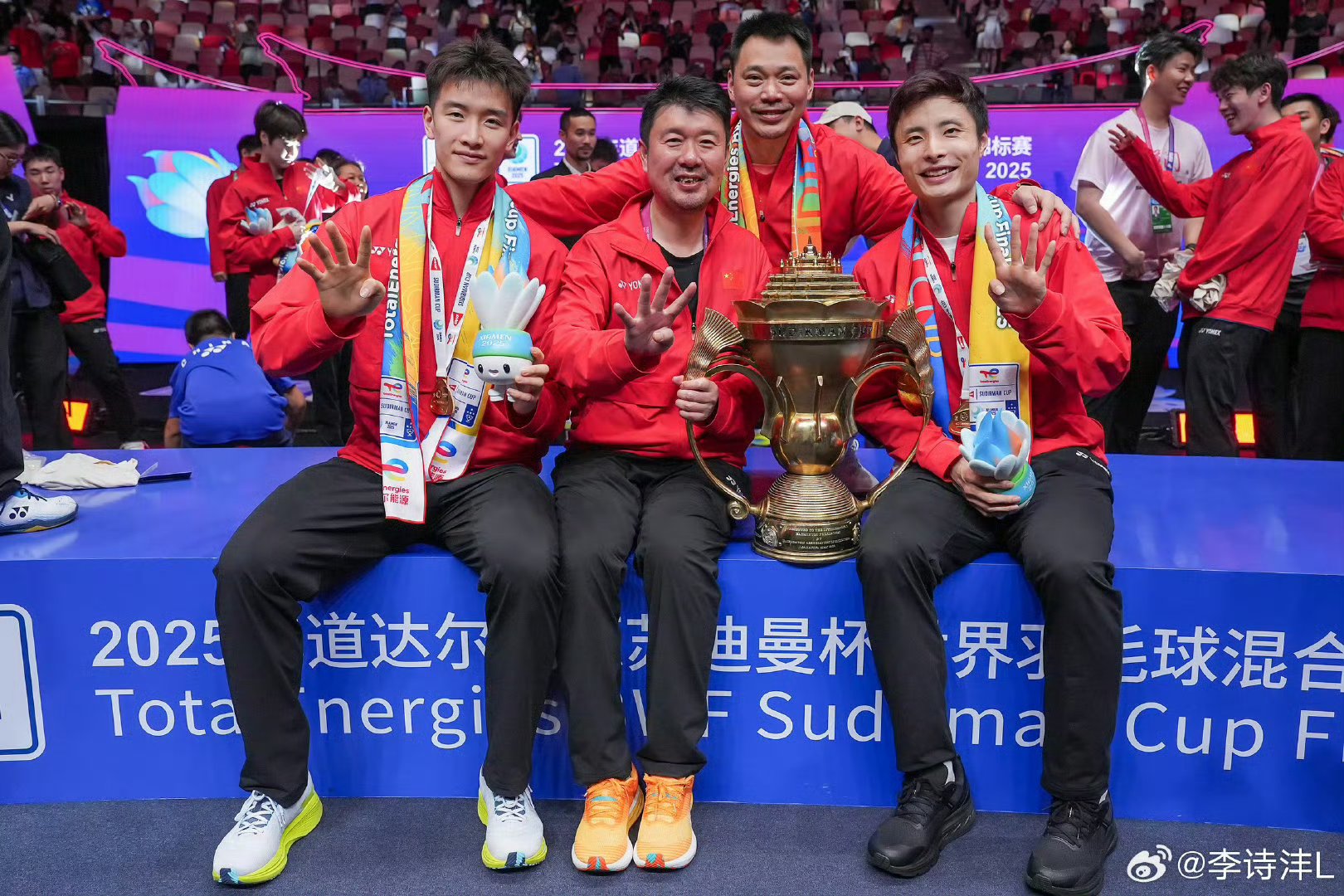 德国队轻取中国队,石宇奇关键制胜 德国队轻取中国队,石宇奇关键制胜