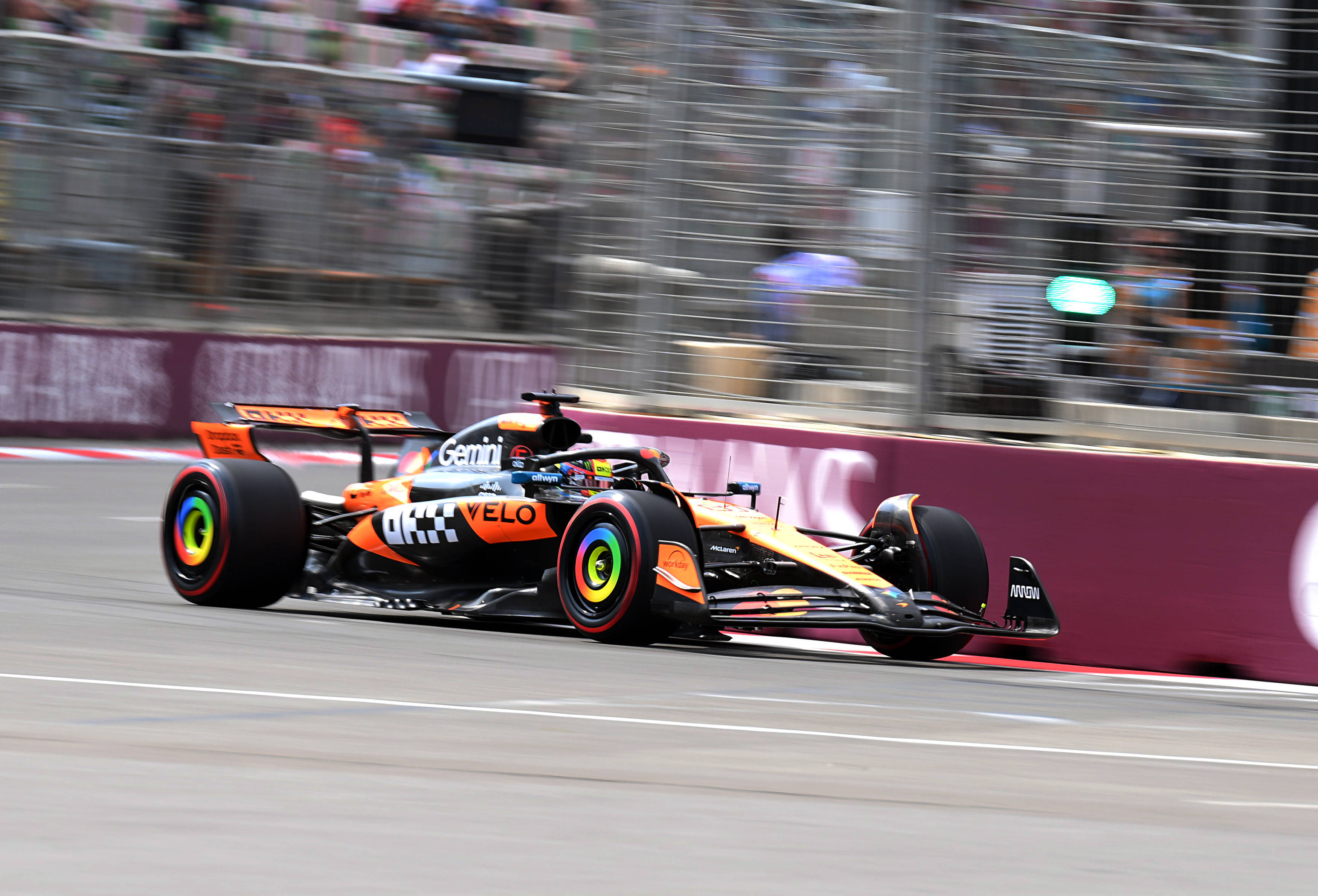 威廉姆斯碾压法拉利,皮亚斯特里扛起全队 威廉姆斯碾压法拉利,皮亚斯特里扛起全队