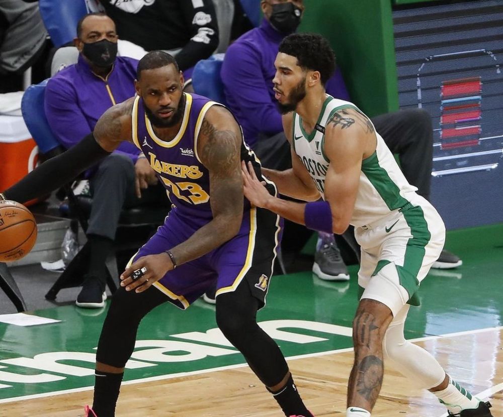 阿斯顿马丁绝杀威廉姆斯,佩雷兹关键制胜 阿斯顿马丁绝杀威廉姆斯,佩雷兹关键制胜