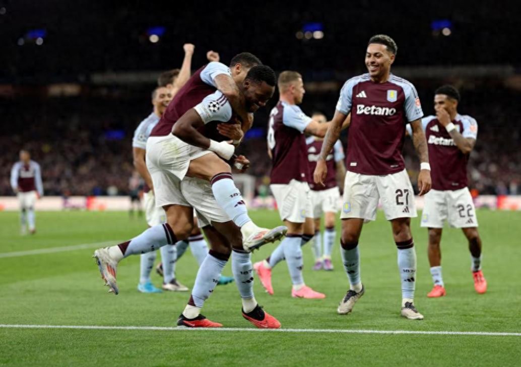 曼城轻取阿森纳,萨拉赫状态火热 曼城轻取阿森纳,萨拉赫状态火热