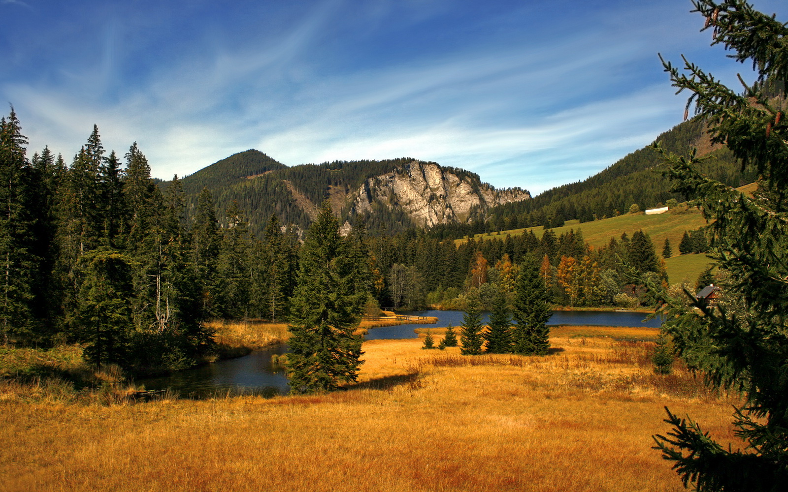 在悬念被终结之处，命运才真正开始—记两场必然的交锋