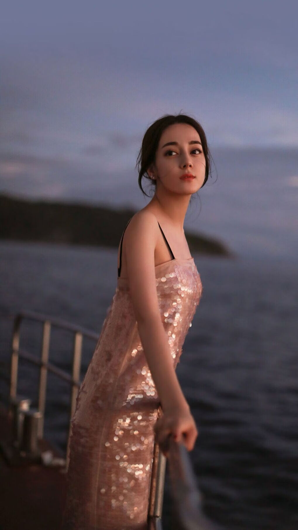 东方篮下雄鹿啸，西方网前英格拉姆，双重接管之夜